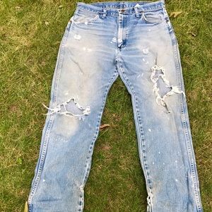 Vintage Wrangler jeans distressed